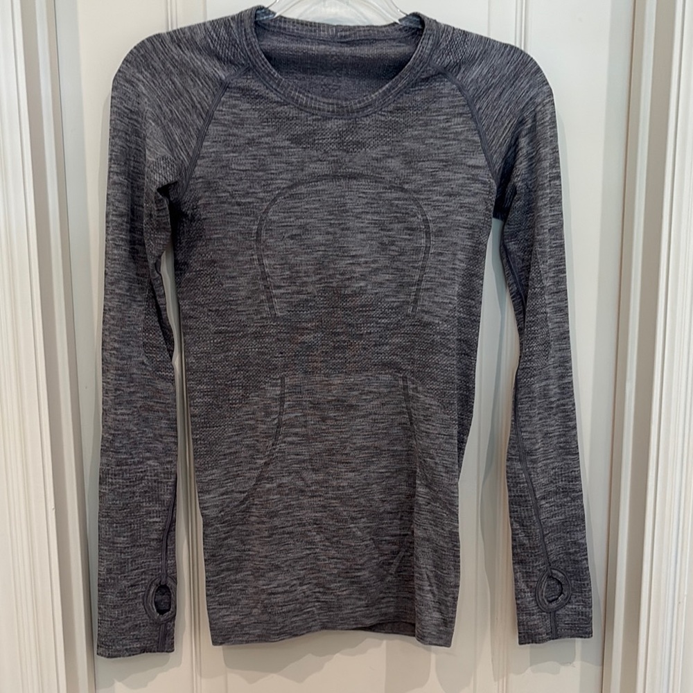 Lululemon Gray Long Sleeve Athletic Top